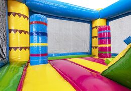 Mini opblaasbare multiplay springkussen met glijbaan te koop voor kinderen in flamingo thema. Koop opblaasbare springkussens online bij JB Inflatables Nederland