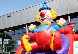Opblaasbaar springkasteel in thema circus met glijbanen en leuke obstakels met prints bestellen voor kinderen. Koop springkastelen online bij JB Inflatables Nederland 