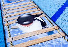 Op maat gemaakte waterloopmat kopen voor in het zwembad voor kinderen