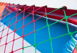 Springkussen in thema brandweer auto met een glijbaan kopen voor kinderen. Bestel opblaasbare springkussens online bij JB Inflatables Nederland