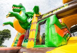 Medium opblaasbare multiplay springkasteel in dinoworld thema te bestellen voor kinderen. Bestel opblaasbare springkastelen online at JB Inflatables Nederland