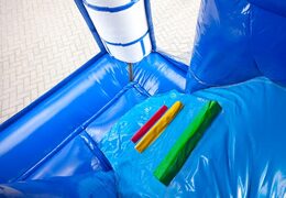 Bestel medium opblaasbare springkussen in thema kasteel met glijbaan voor kinderen. Koop opblaasbare springkussens online at JB Inflatables Nederland 