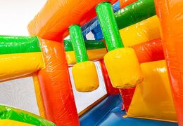 Multiplay party springkussen met een glijbaan, leuke objecten op het springvlak en opvallende 3D objecten kopen voor kids. Bestel opblaasbare springkussens online bij JB Inflatables Nederland