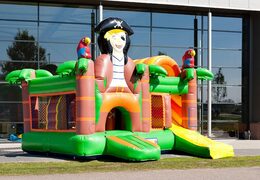Bestel medium opblaasbare piraat springkasteel met glijbaan voor kinderen. Koop opblaasbare springkastelen online at JB Inflatables Nederland 