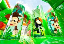 Multiplay safari gorilla springkussen met een glijbaan, leuke objecten op het springvlak en opvallende 3D objecten kopen voor kids. Bestel opblaasbare springkussens online bij JB Inflatables Nederland