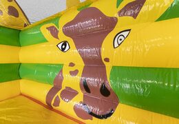 Perfecte opblaasbare glijbaan in giraffe thema met 3D-objecten bestellen voor kinderen. Koop opblaasbare glijbanen nu online bij JB Inflatables Nederland