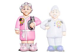 Opblaasbare Sarah pop in pyjama kopen als blikvanger voor verjaardagen