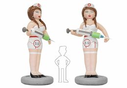 Opblaasbare Sarah pop zorg zuster dokter in de tuin blikvanger te koop voor 50 verjaardag vrouw feest jubileum bij JB Inflatables