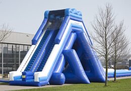 Perfecte opblaasbare glijbaan 11meter hoog en 53 meter lang met een dubbele trap kopen. Bestel opblaasbare glijbanen nu online bij JB Inflatables Nederland