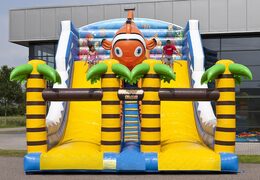 Haal uw inflatable glijbaan in seaworld thema met grappige 3D-figuren en kleurrijke prints voor kinderen. Bestel opblaasbare glijbanen nu online bij JB Inflatables Nederland