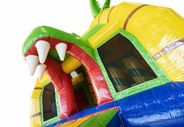 Groot opblaasbaar luchtkussen met glijbaan in krokodillen thema te koop voor kinderen