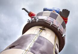 Opblaasbare klimtoren bestellen in thema piraat piraten attractie springkussen voor kids bij JB Inflatables