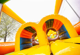Mega stormbaan met jungle thema te koop bij JB Inflatables