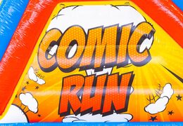 Opblaasbare stormbaan Comic 13m bestellen voor kinderen. Koop opblaasbare stormbanen nu online bij JB Inflatables Nederland