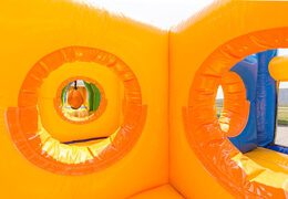 Grote dubbele 27 meter strombaan in vrolijke kleuren bestellen voor kids. Koop opblaasbare stormbanen bij JB Inflatables Nederland