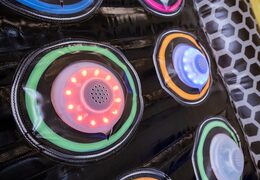 Interactieve led spots voor een unieke spel ervaring kopen bij JB Inflatables