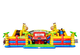 Slideworld in safari thema met palmbomen giraffe