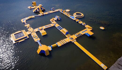 Opblaasbare Waterpark kopen voor binnen en buiten water van JB Waterplay. Opblaasbare spellen voor zwembad en natuurwater van JB Inflatables