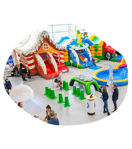 Kom naar de Nederlandse beurs van JB Inflatables