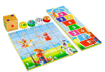 Kleurrijk spellenset achterkant van Softplay in Farm thema