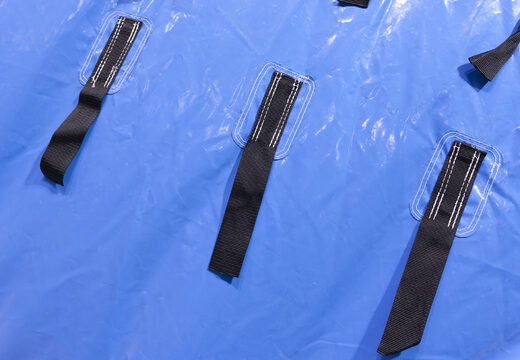 Water obstakel run stormbaan met twee klimmuren, een balanceerobject, een slingertoren en een glijbaan voor zowel jong als oud bestellen. Koop opblaasbare zwembadstormbanen nu online bij JB Inflatables Nederland