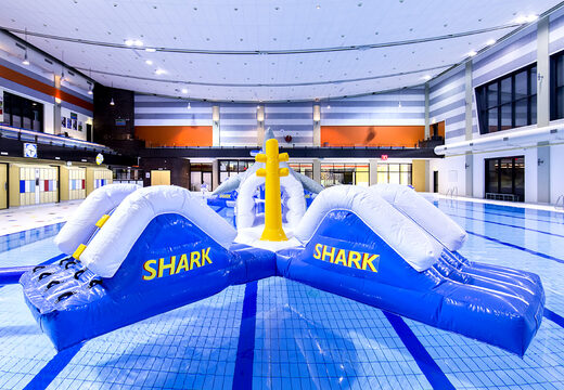 Dubbele haairun stormbaan voor zowel jong als oud bestellen. Koop opblaasbare zwembadstormbanen nu online bij JB Inflatables Nederland