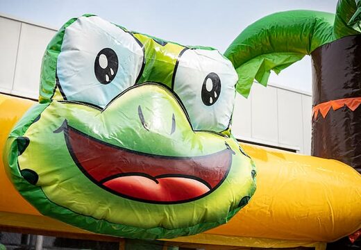 Bestel groot opblaasbaar springkussen in jungle thema voor kinderen. Koop springkussens online bij JB Inflatables Nederland 
