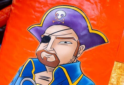 Opblaasbaar open multiplay springkasteel met glijbaan bestellen in piraat thema voor kinderen. Koop springkastelen online bij JB Inflatables Nederland