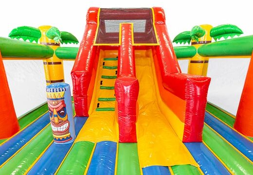 Koop een slidebox sprinkasteel in thema Hawaii met een glijbaan voor kids. Koop springkastelen online bij JB Inflatables Nederland