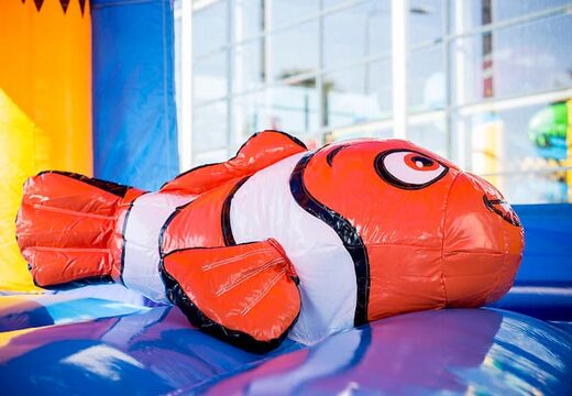 Bestel opblaasbaar maxifun springkussen met dak in thema nemo voor kinderen bij JB Inflatables Nederland. Koop springkussens online bij JB Inflatables Nederland
