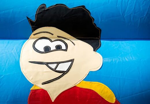 Standaard springkastelen in opvallende kleuren met bovenop een groot 3D object van een voetbal voor kinderen kopen. Bestel springkastelen online bij JB Inflatables Nederland