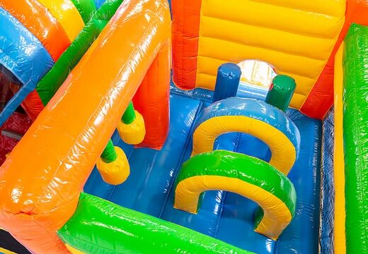 Middelmatig opblaasbare springkussen in feest thema met glijbaan kopen voor kinderen. Bestel opblaasbare springkussens online bij JB Inflatables Nederland