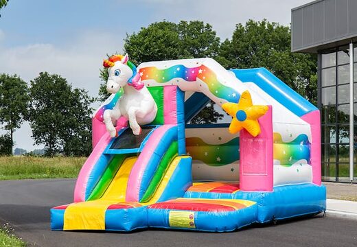 Koop opblaasbare slide combo springkussen in unicorn thema voor kinderen. Opblaasbare springkussens met glijbaan te koop bij JB Inflatables Nederland
