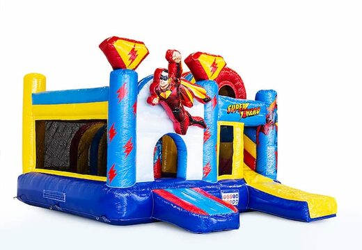 Medium opblaasbare multiplay springkasteel in superhero thema te bestellen voor kinderen. Bestel opblaasbare springkastelen online at JB Inflatables Nederland
