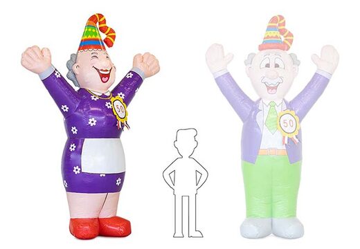 Opblaasbare Sarah juichend in paarse jurk te koop als blikvanger voor bij verjaardagen