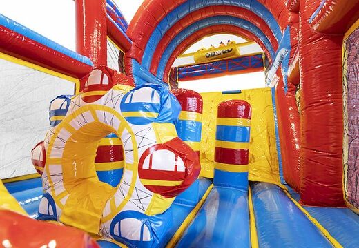 Stormbaan rollercoaster met 3D-objecten en prachtige animatie afbeeldingen voor kids kopen. Bestel opblaasbare stormbanen nu online bij JB Inflatables Nederland