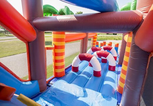 Koop opblaasbare stormbaan in thema haai met 7 spelelementen en kleurrijke objecten voor kinderen. Bestel opblaasbare stormbanen nu online bij JB Inflatables Nederland