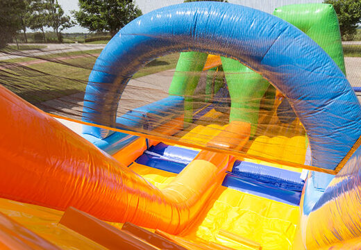 Stormbaan 27m Dubbel in vrolijke kleuren voor kids bestellen. Koop opblaasbare stormbanen nu online bij JB Inflatables Nederland