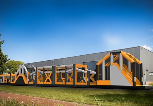 Mega springkussen met obstakels