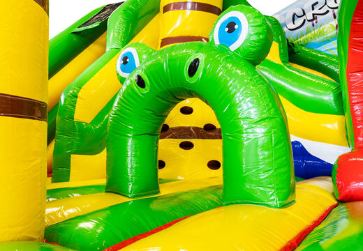 Binnenkant van de Slideworld krokodil springkussen