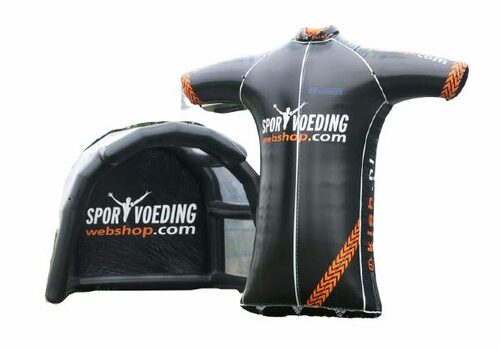 Opblaasbare op maat gemaakte tent voor sportvoeding in hun huisstijl 